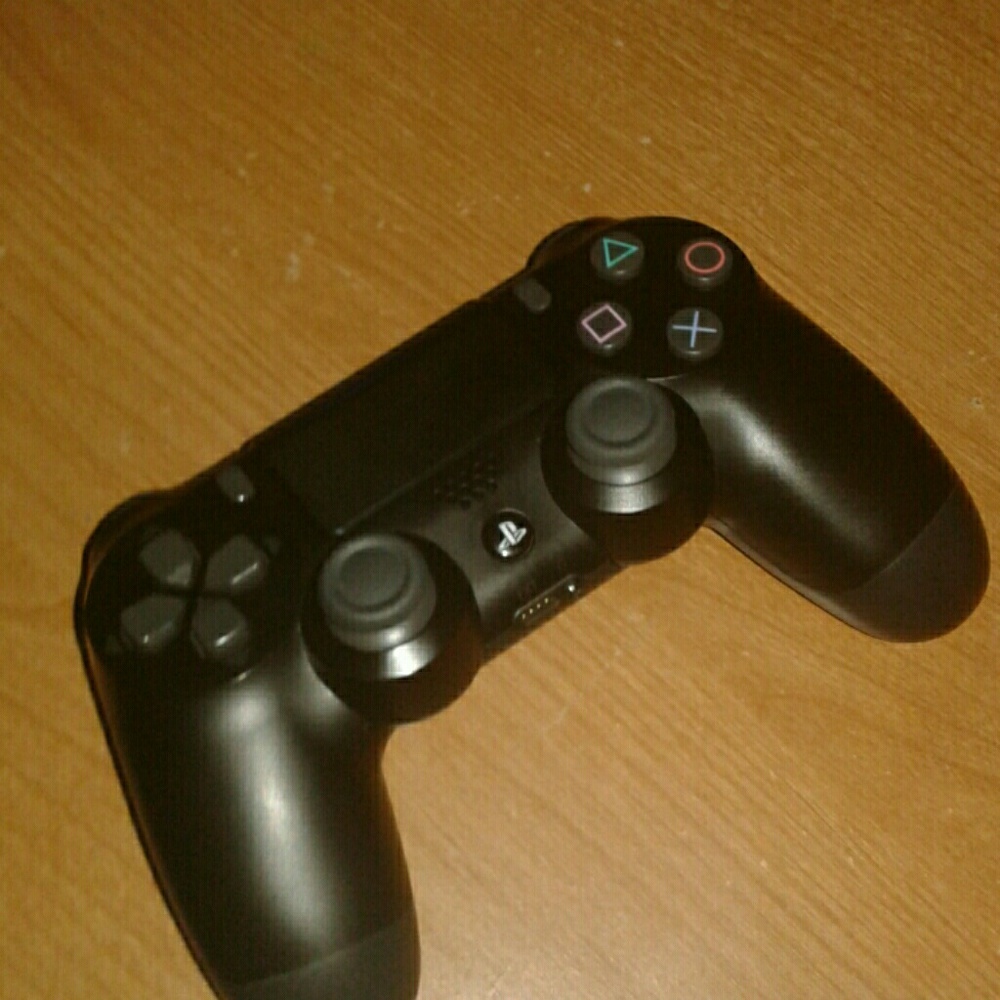 PS4 Controller